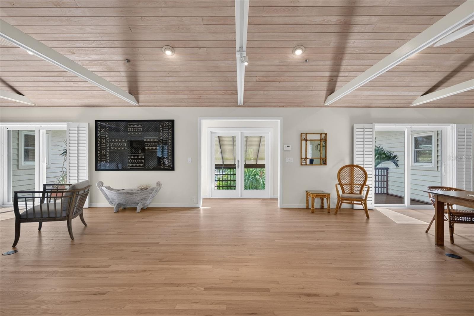 Single Family Residence at 677 LANDS END DR, LONGBOAT KEY, photo 8 of 39