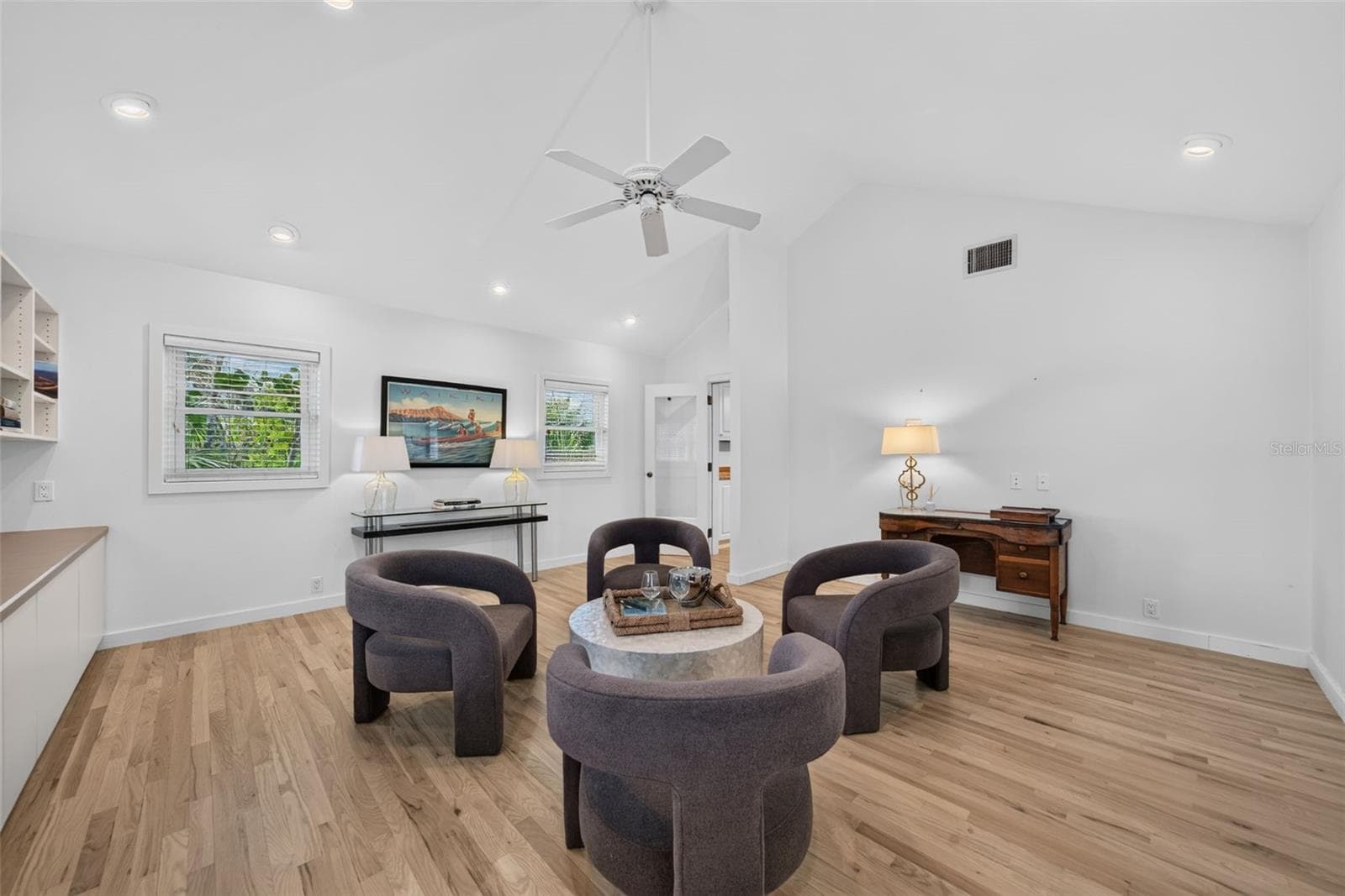Single Family Residence at 677 LANDS END DR, LONGBOAT KEY, photo 12 of 39