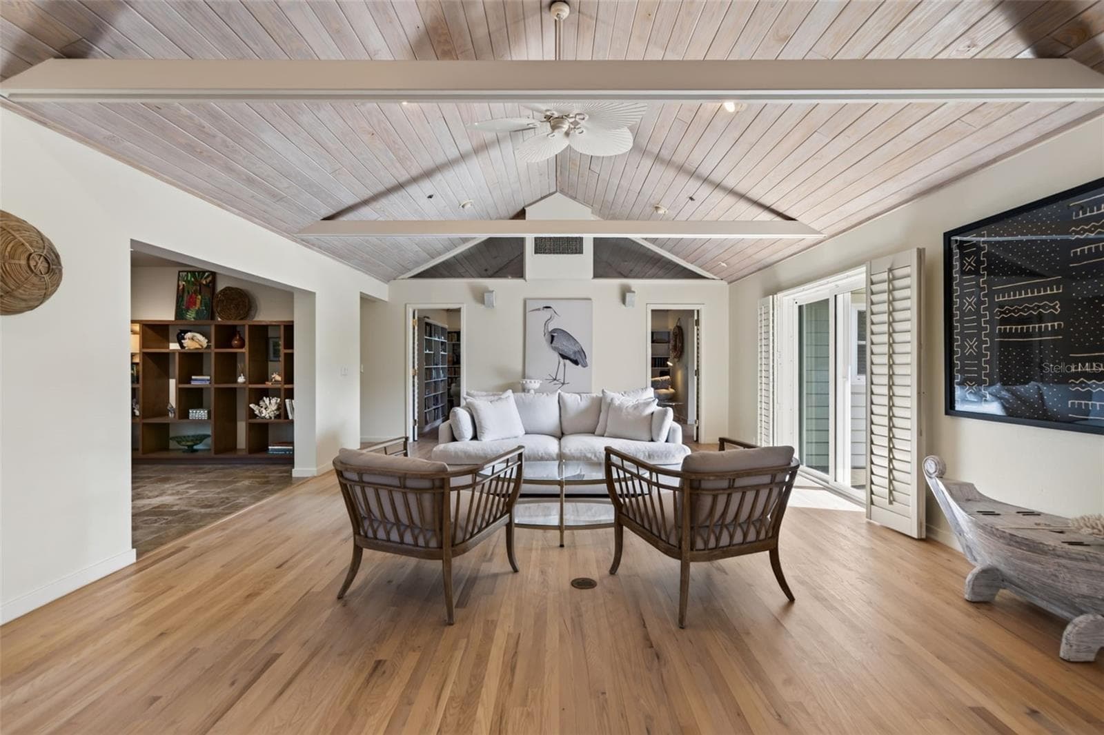 Single Family Residence at 677 LANDS END DR, LONGBOAT KEY, photo 14 of 39