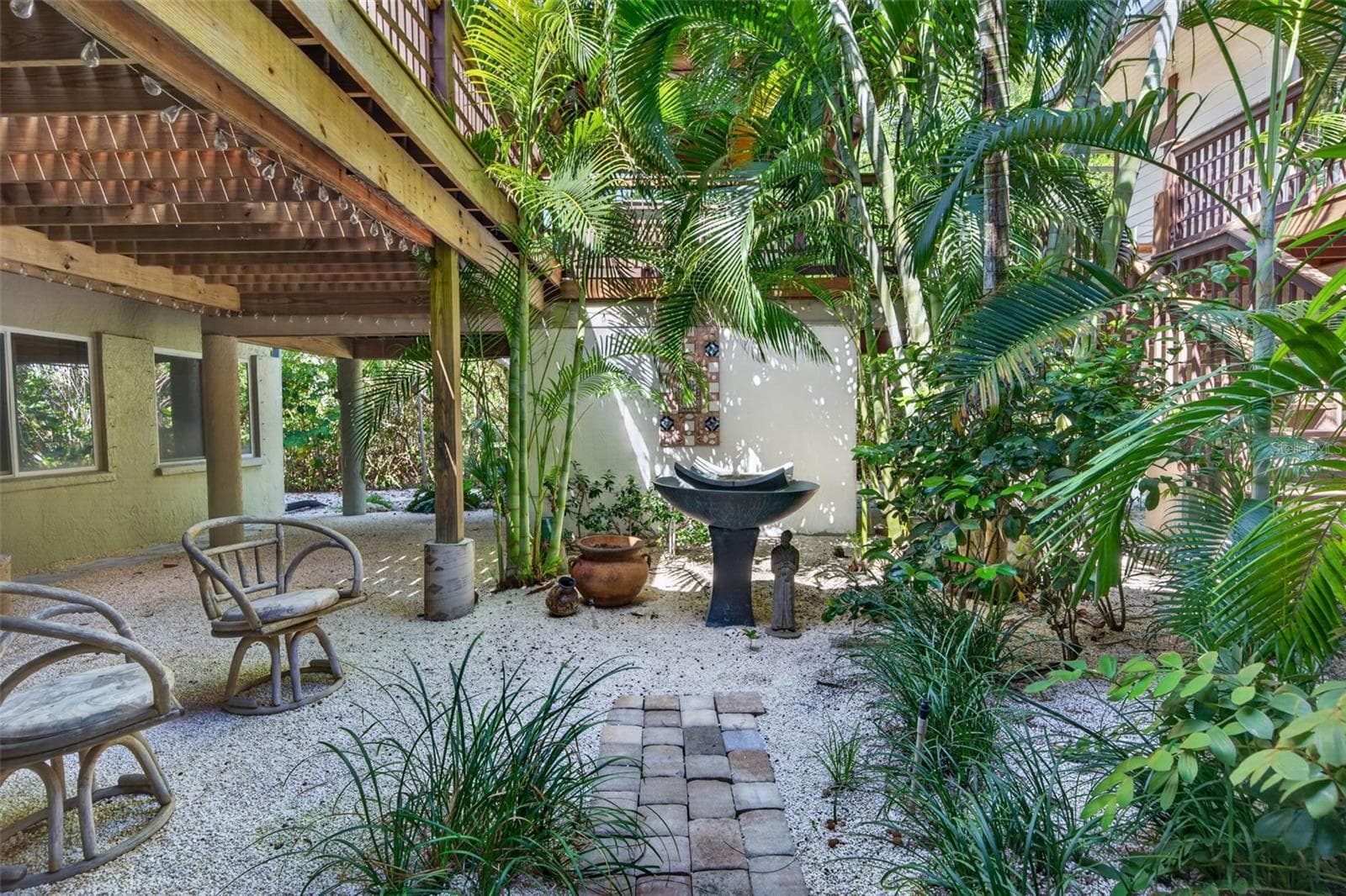 Single Family Residence at 677 LANDS END DR, LONGBOAT KEY, photo 24 of 39