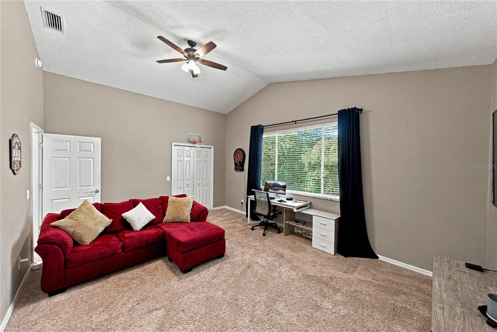 Single Family Residence at 6010 KESTREL POINT AVE, LITHIA, photo 46 of 84