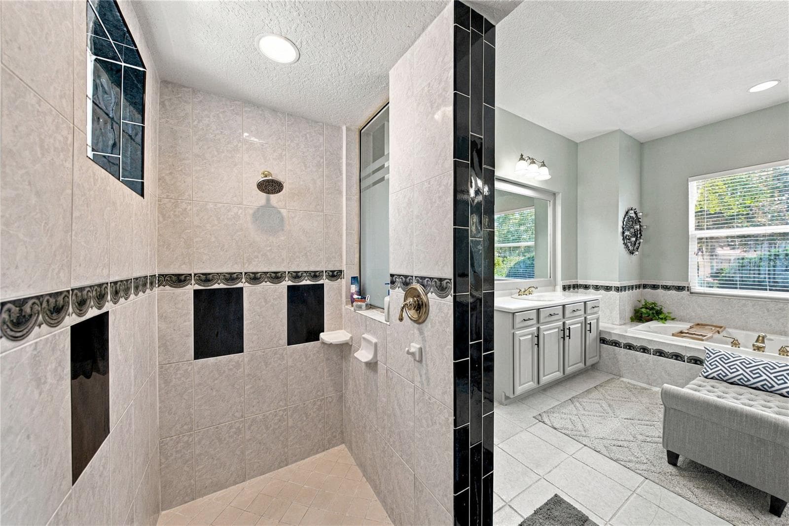 Single Family Residence at 6010 KESTREL POINT AVE, LITHIA, photo 58 of 84
