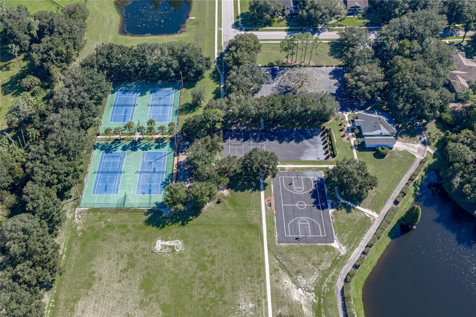 Single Family Residence at 6010 KESTREL POINT AVE, LITHIA, photo 76 of 84