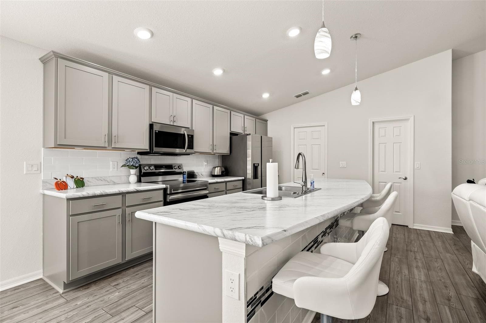 Single Family Residence at 708 DAPHNE DR, POLK CITY, photo 19 of 70