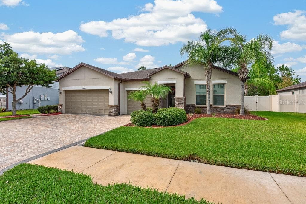 Single Family Residence at 18431 CORTES CREEK BLVD, SPRING HILL, photo 2 of 49