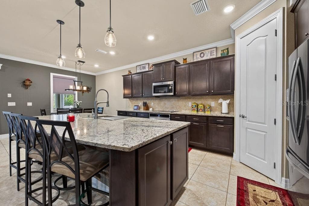 Single Family Residence at 18431 CORTES CREEK BLVD, SPRING HILL, photo 13 of 49