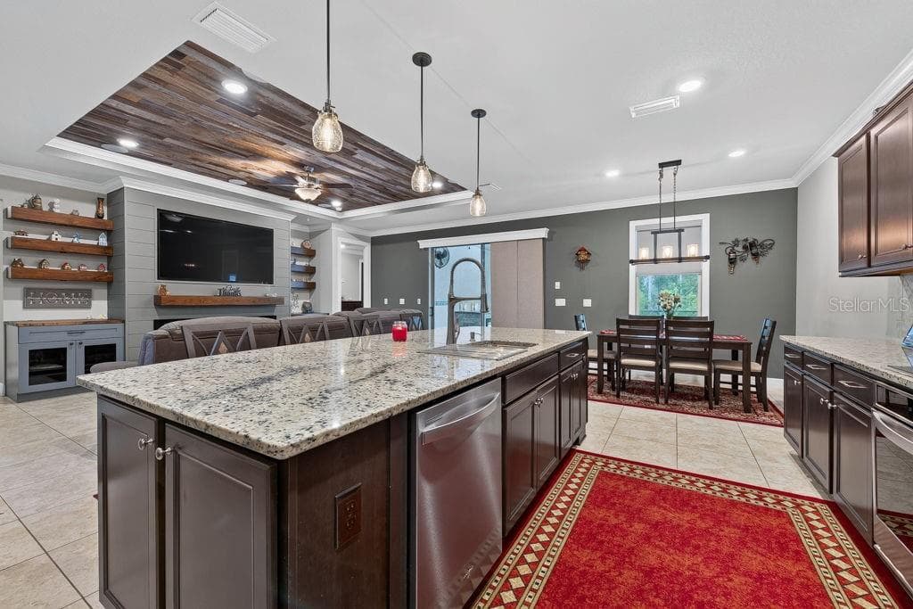 Single Family Residence at 18431 CORTES CREEK BLVD, SPRING HILL, photo 15 of 49