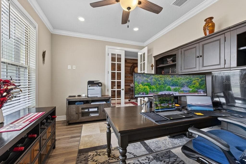 Single Family Residence at 18431 CORTES CREEK BLVD, SPRING HILL, photo 23 of 49
