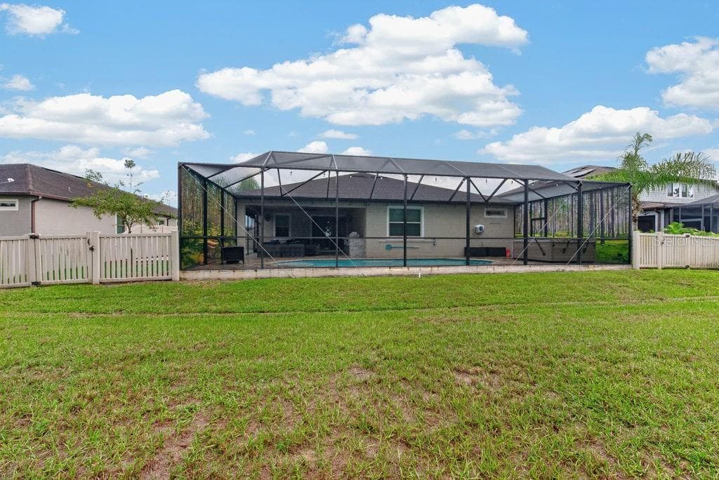 Single Family Residence at 18431 CORTES CREEK BLVD, SPRING HILL, photo 46 of 49