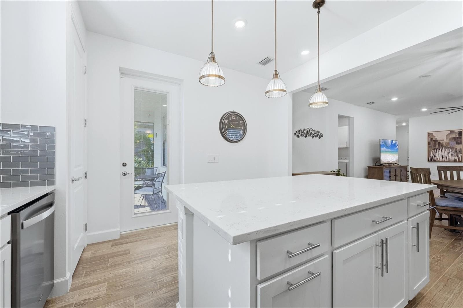 Single Family Residence at 6247 BAYWOOD CT, LAKEWOOD RANCH, photo 14 of 48