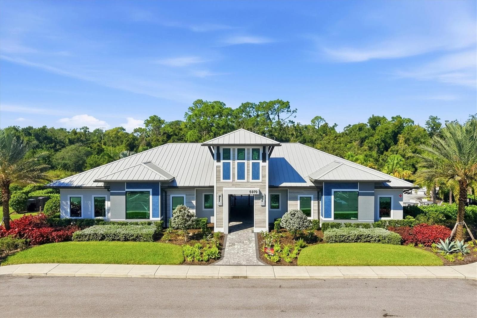 Single Family Residence at 6247 BAYWOOD CT, LAKEWOOD RANCH, photo 36 of 48
