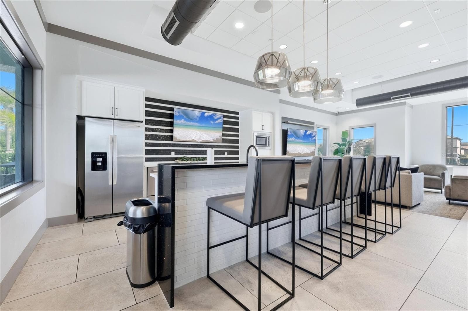 Single Family Residence at 6247 BAYWOOD CT, LAKEWOOD RANCH, photo 41 of 48