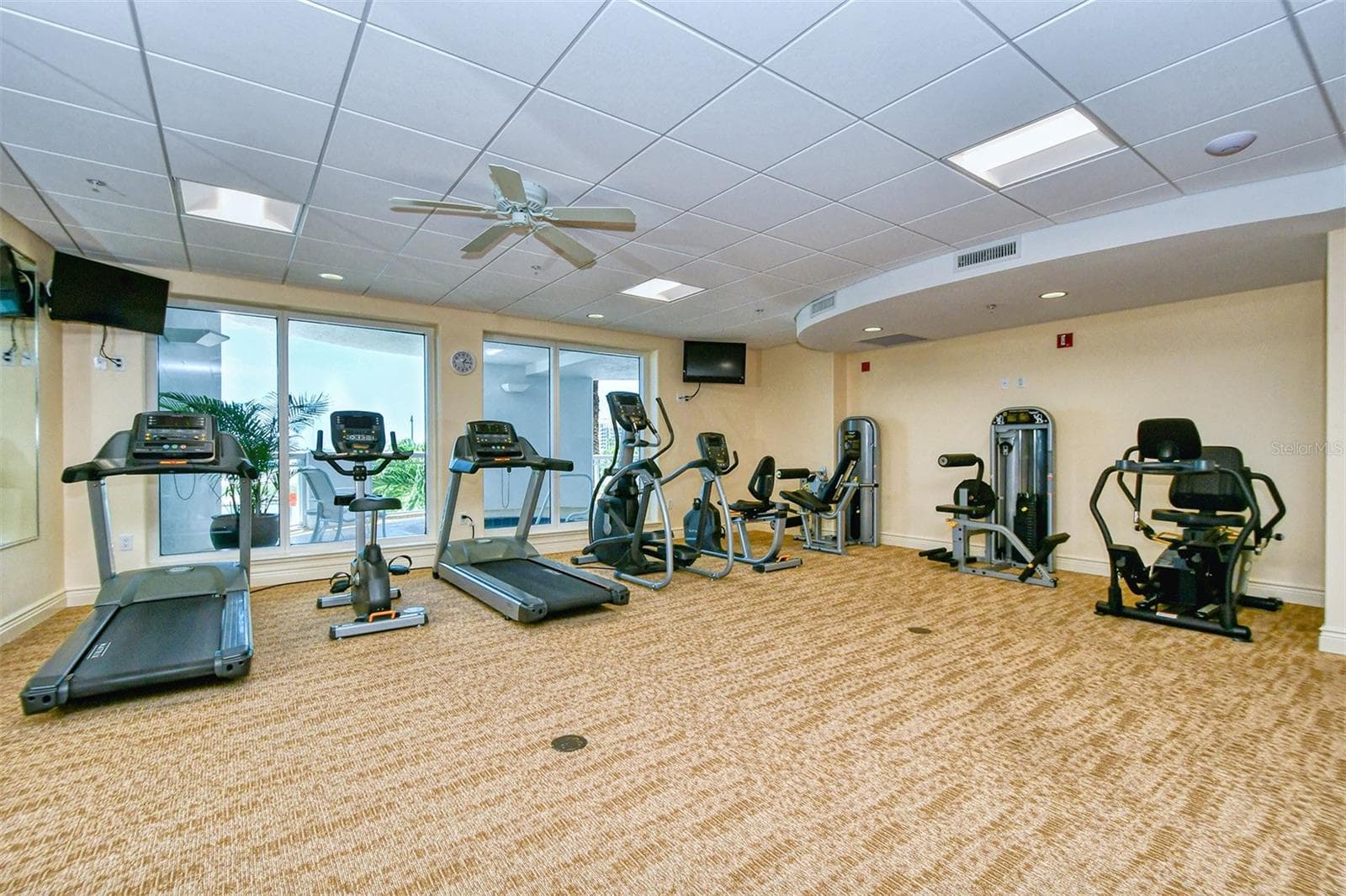 Condominium at 1233 N GULFSTREAM AVE #1404, SARASOTA, photo 27 of 41