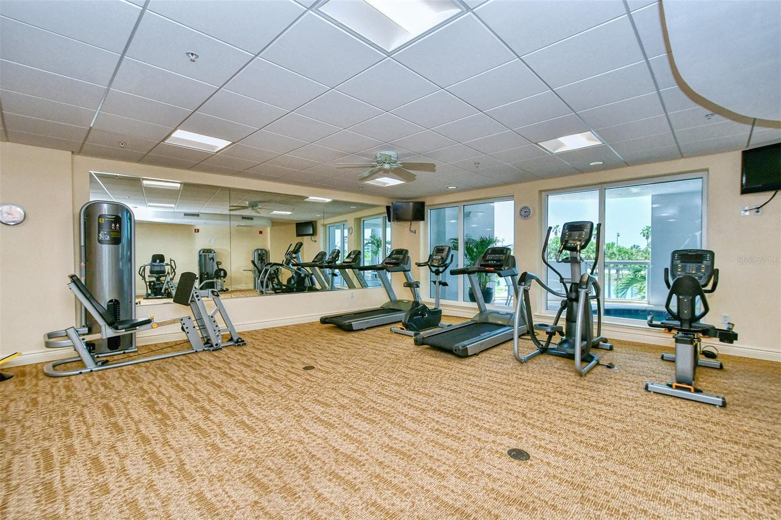 Condominium at 1233 N GULFSTREAM AVE #1404, SARASOTA, photo 29 of 41