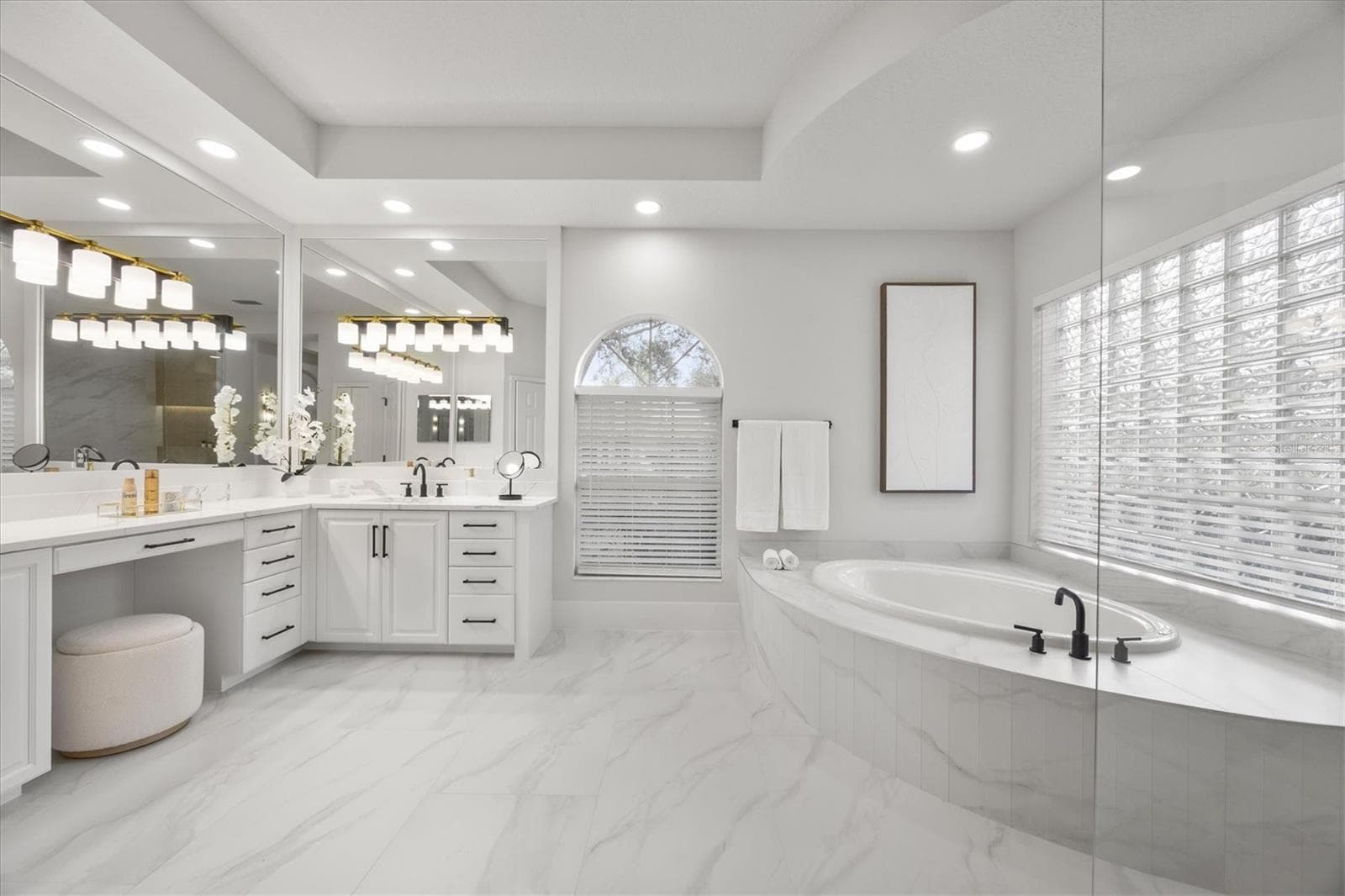 Primary Suite Bathroom Vanity - 6922 STANHOPE PL, UNIVERSITY PARK