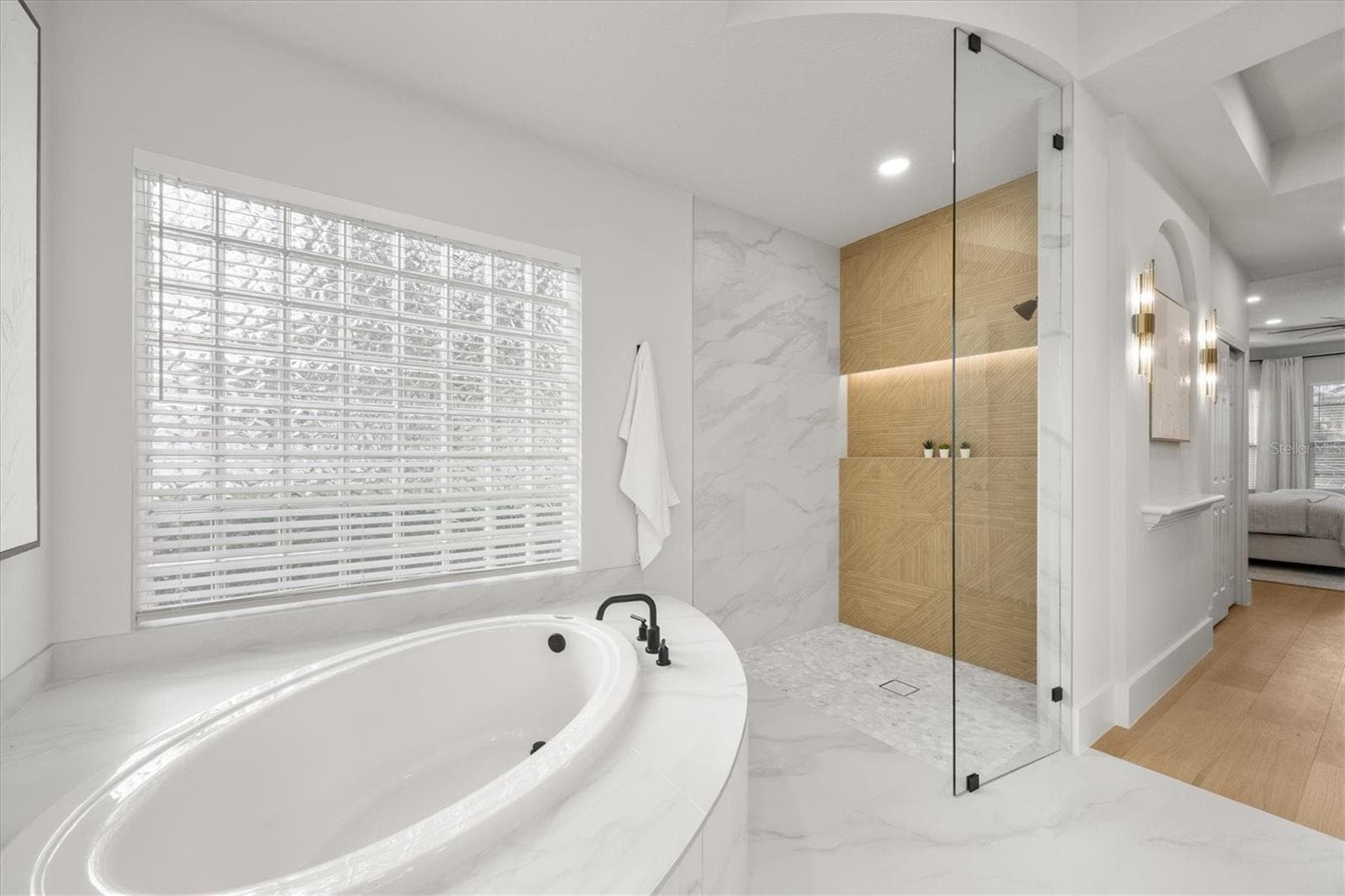 Primary Suite Bathtub and Shower - 6922 STANHOPE PL, UNIVERSITY PARK