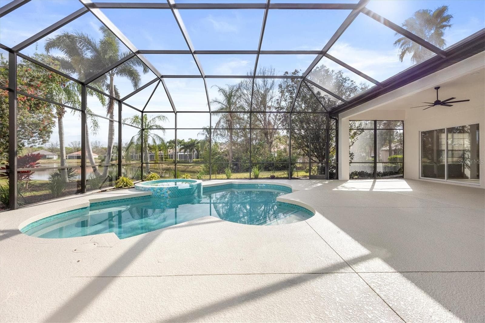 Pool and Spa with Water View - 6922 STANHOPE PL, UNIVERSITY PARK