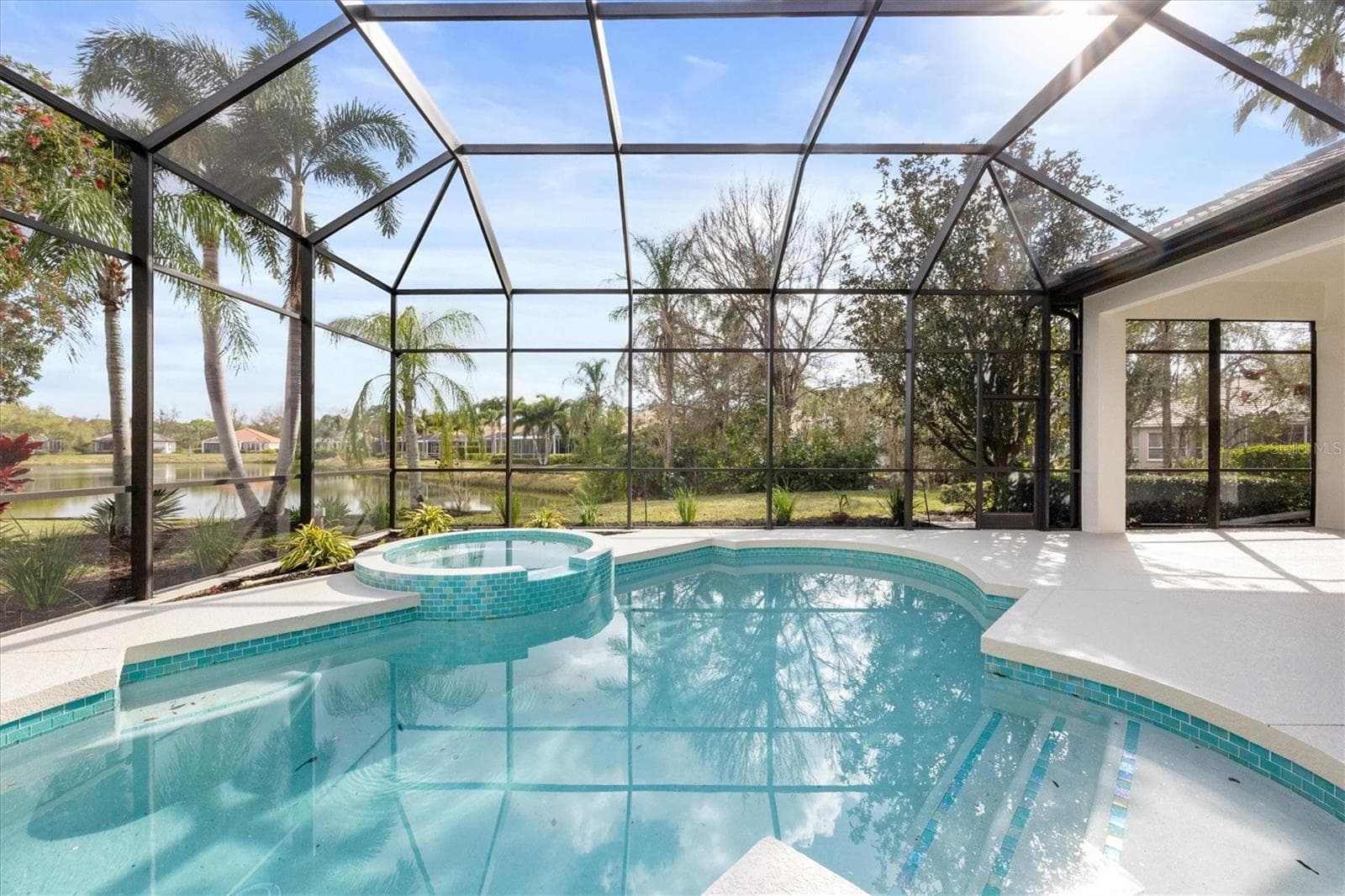 Pool and Spa - 6922 STANHOPE PL, UNIVERSITY PARK