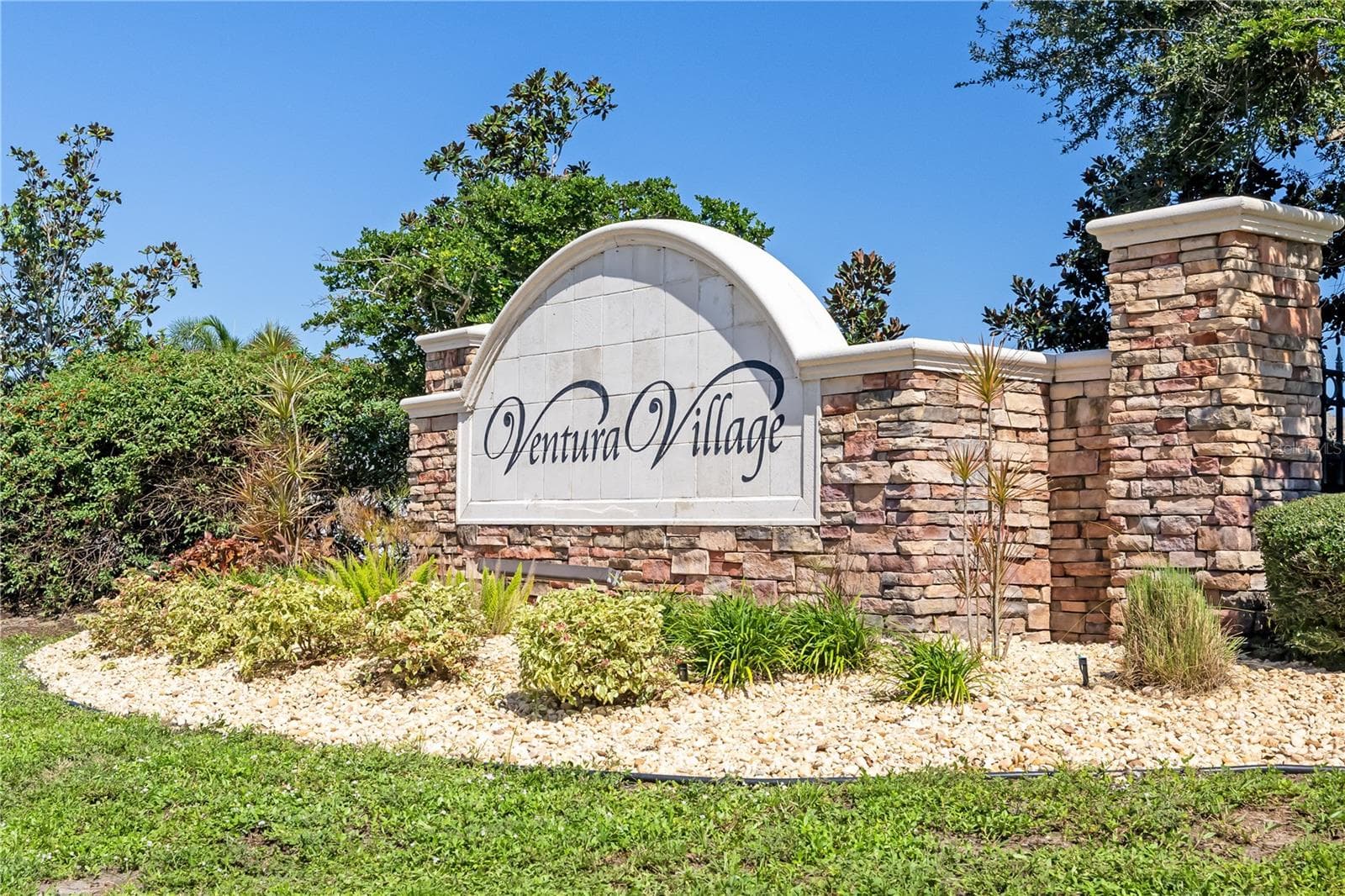 Villa at 4177 LENOX BLVD, VENICE, photo 49 of 66