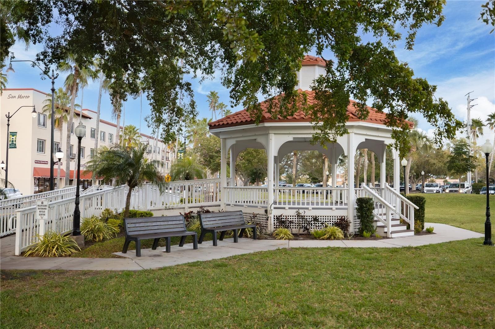 Villa at 4177 LENOX BLVD, VENICE, photo 66 of 66