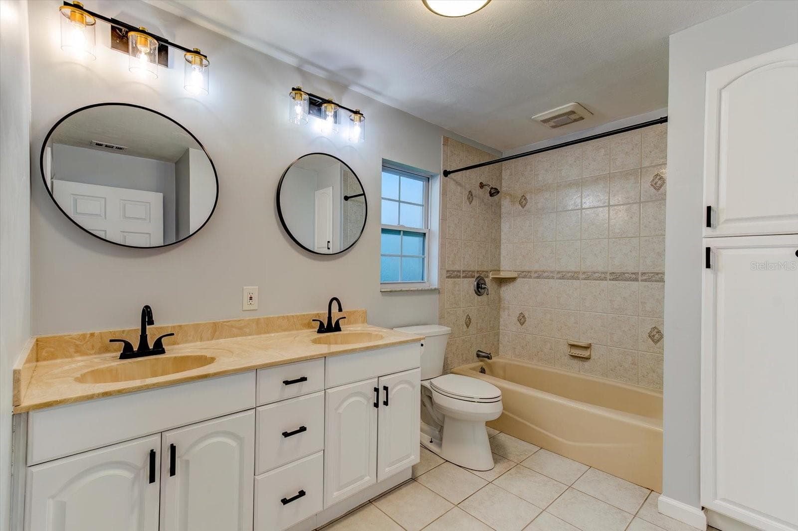 Bathroom 2 - 9793 LAKE GEORGIA DR, ORLANDO