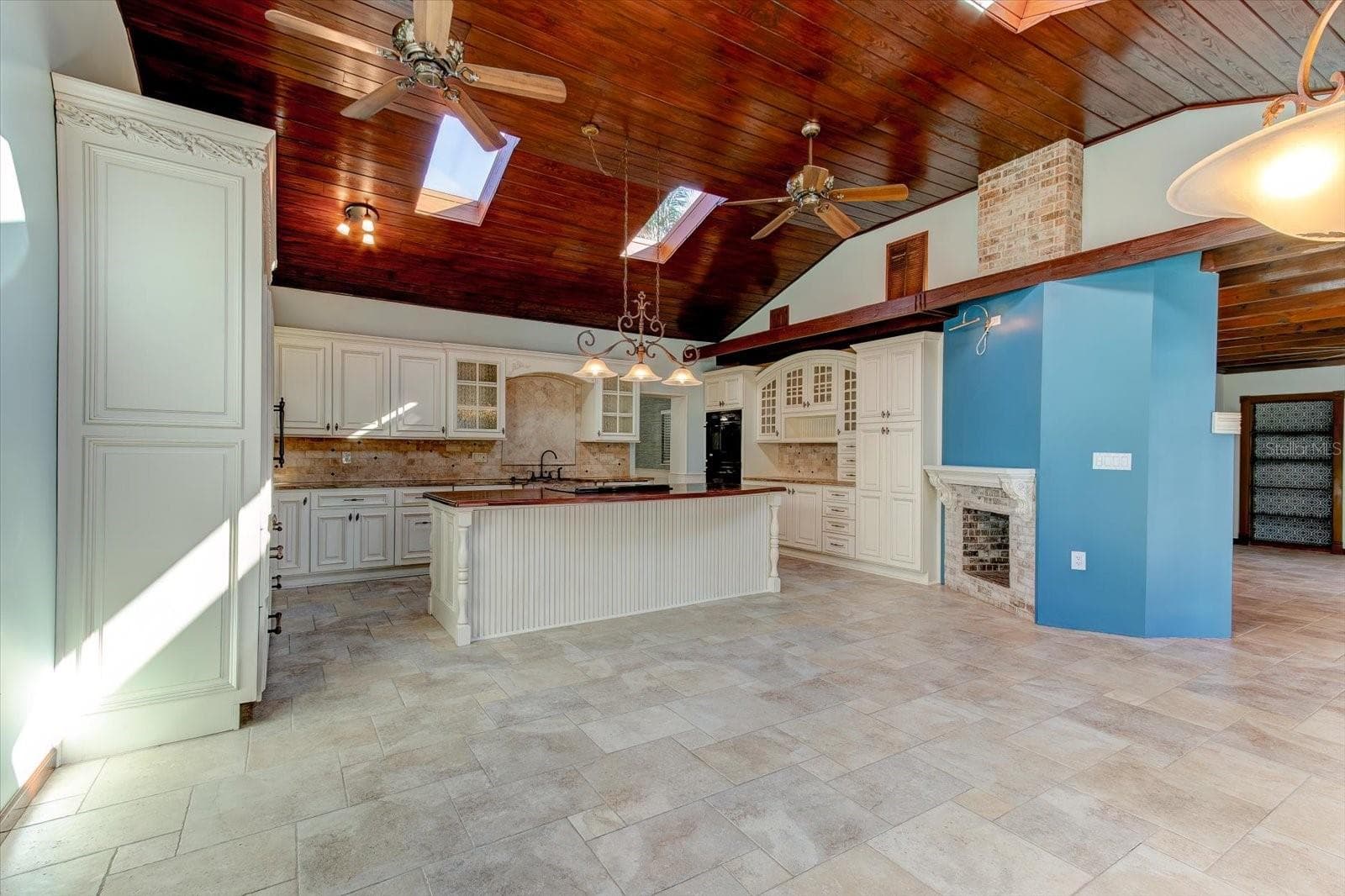 Kitchen - 9793 LAKE GEORGIA DR, ORLANDO