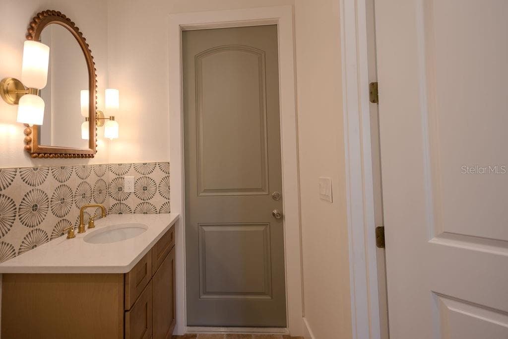 Single Family Residence at 2045 SOUTH ST, OVIEDO, photo 14 of 40