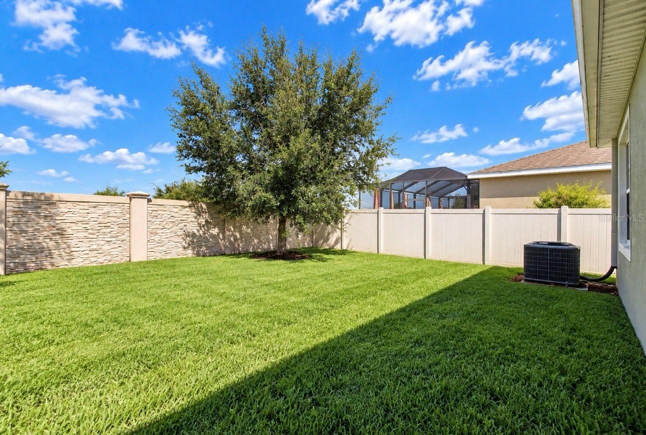Single Family Residence at 1143 PIPESTONE PL, WESLEY CHAPEL, photo 32 of 45