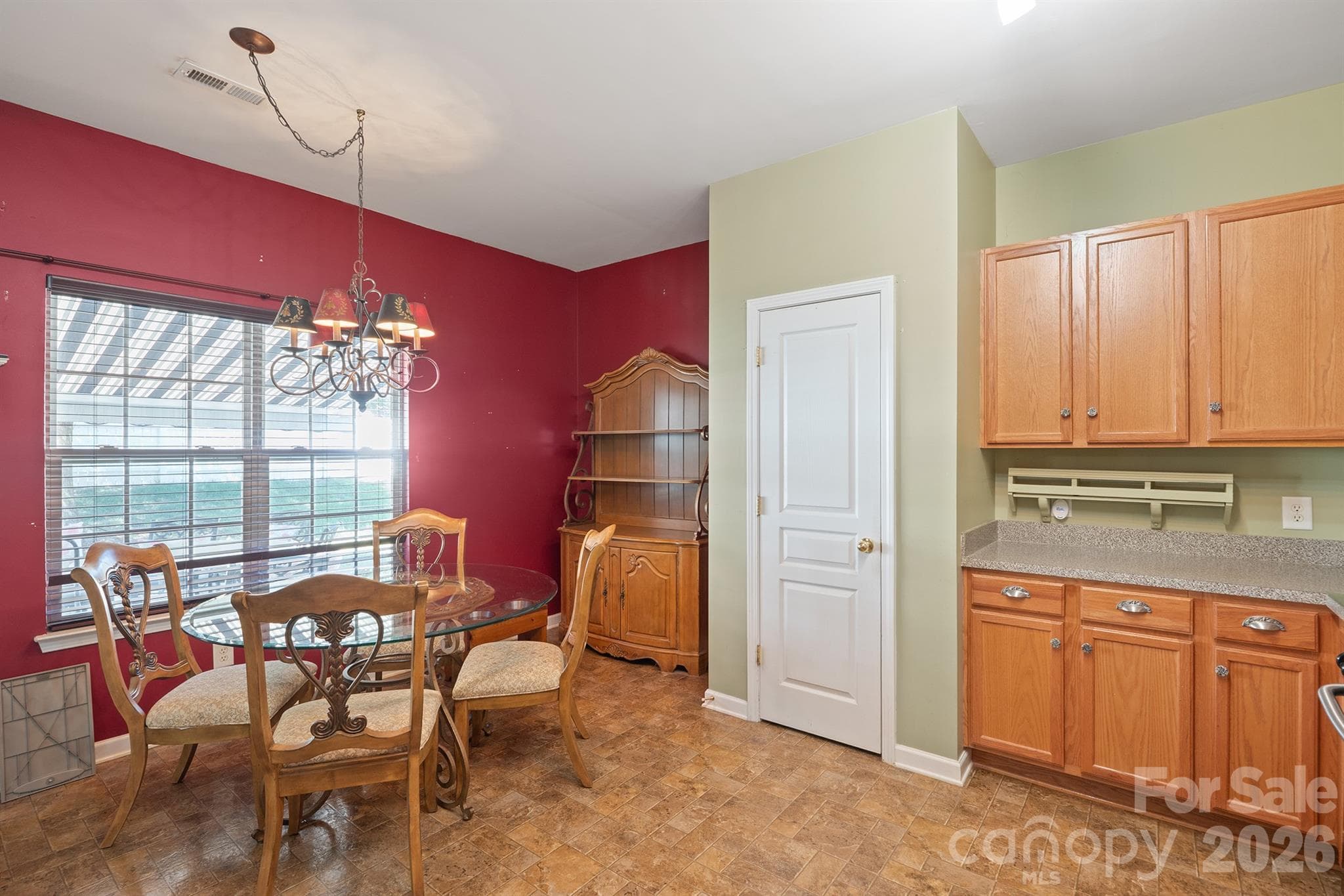 Single Family Residence at 10919 Shelly Renee Drive, Cornelius, photo 9 of 29