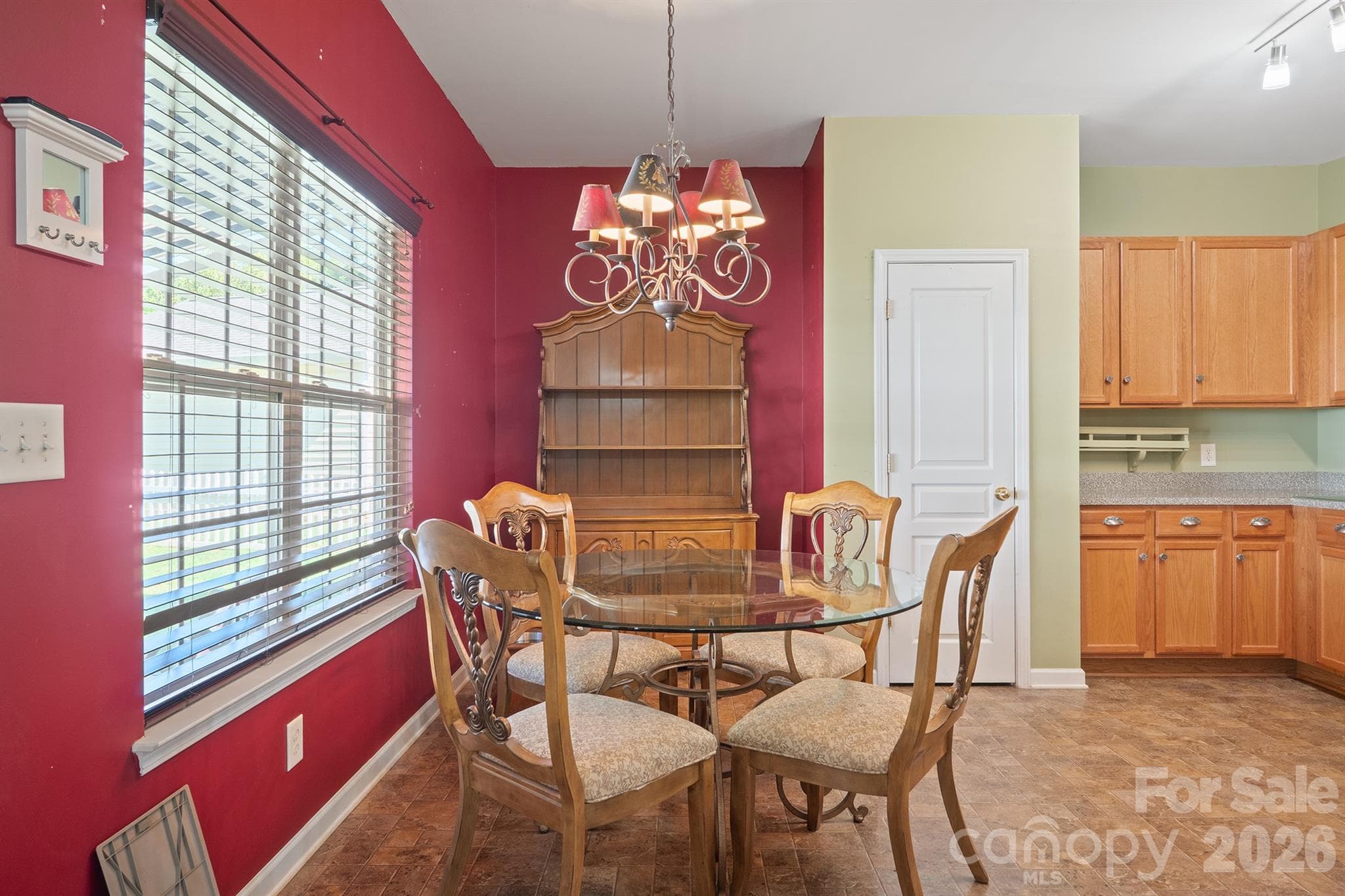 Single Family Residence at 10919 Shelly Renee Drive, Cornelius, photo 10 of 29
