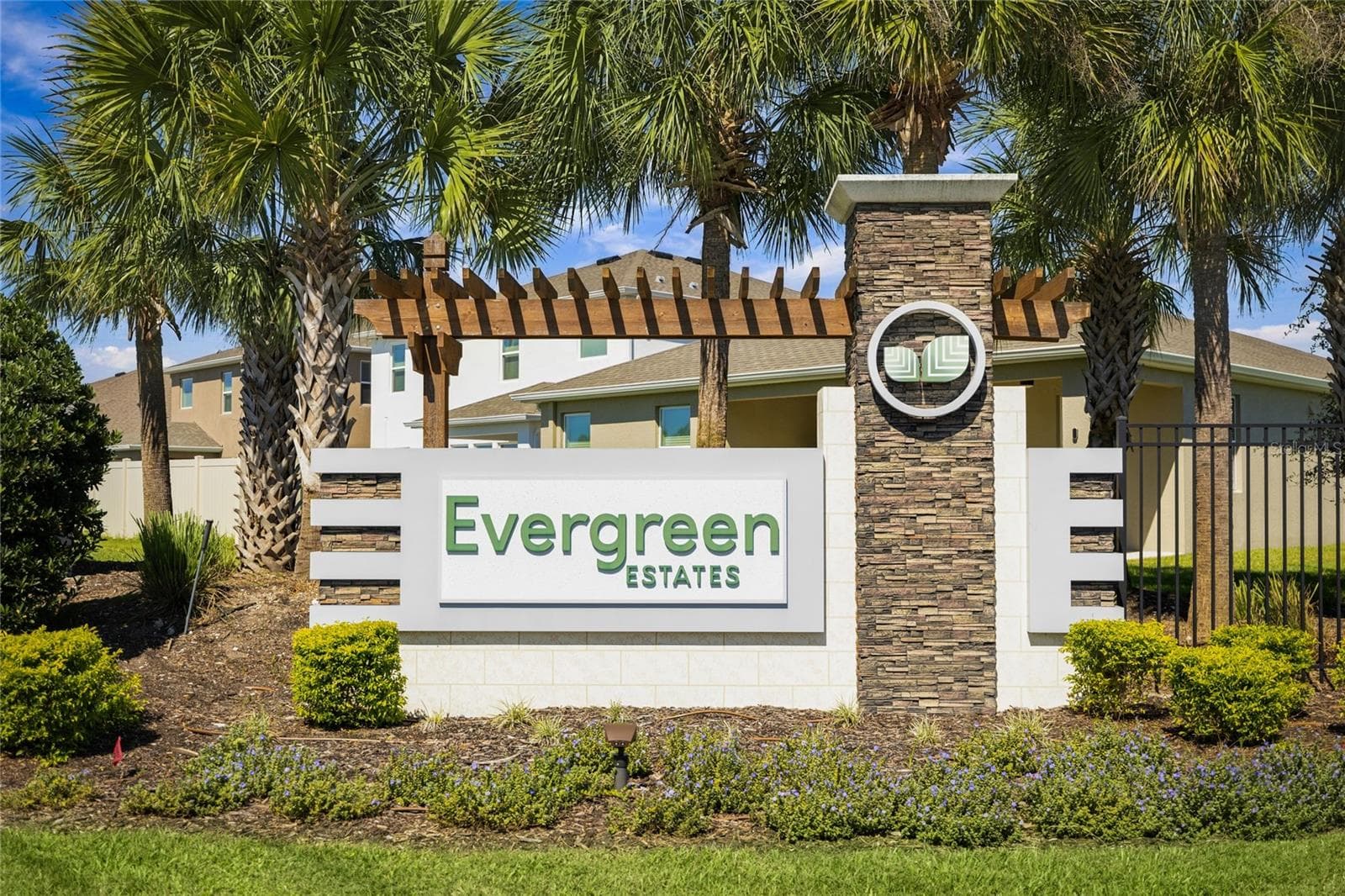 ~ Evergreen Estates ~ - 2214 MARSH HARBOUR LOOP, BRADENTON