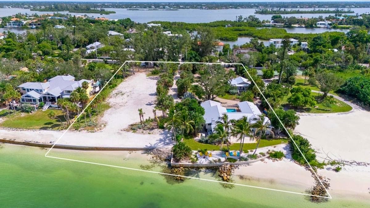 Single Family Residence at 4200 SHELL RD, SARASOTA, photo 4 of 93