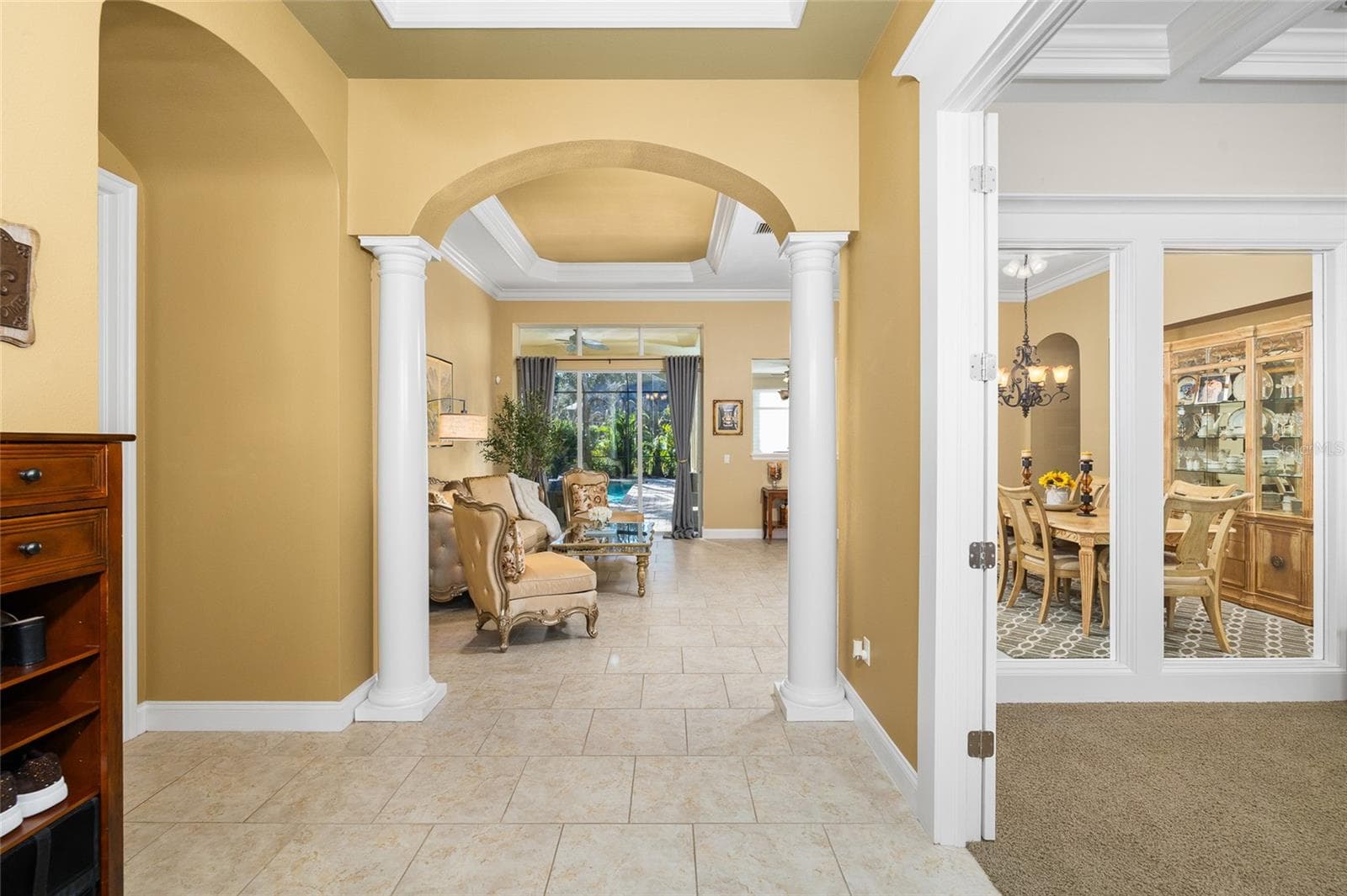 Single Family Residence at 5915 ALANA LEIGH PL, LITHIA, photo 13 of 86