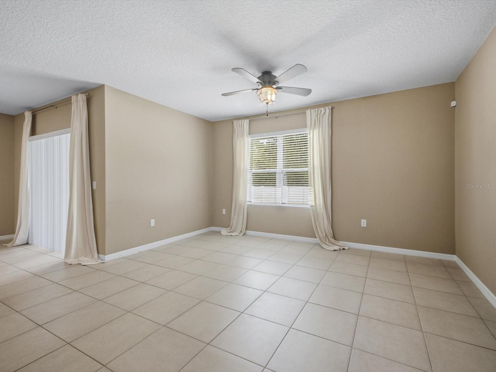 Single Family Residence at 209 TANGLEWOOD DR, DAVENPORT, photo 7 of 30