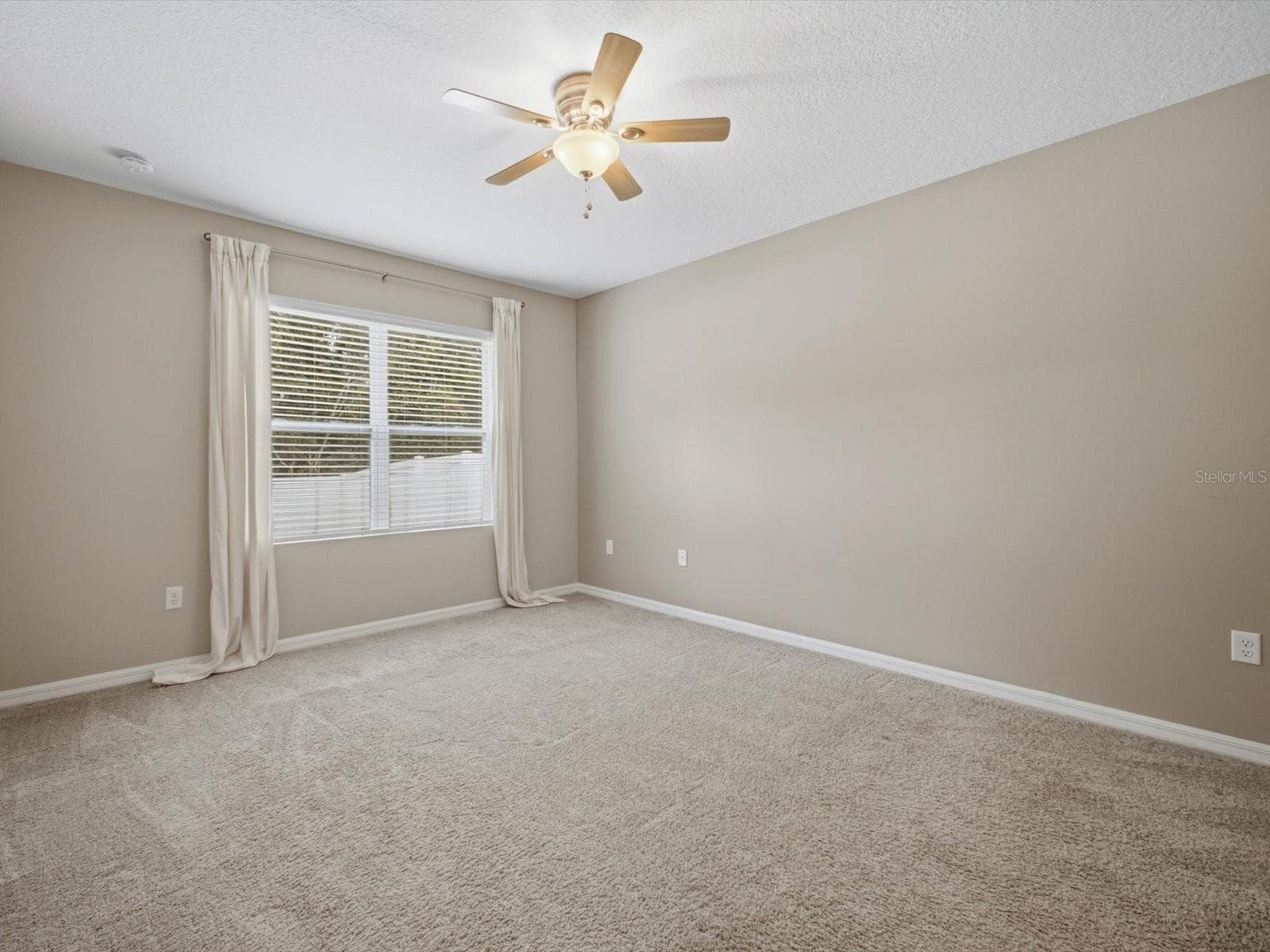 Single Family Residence at 209 TANGLEWOOD DR, DAVENPORT, photo 12 of 30
