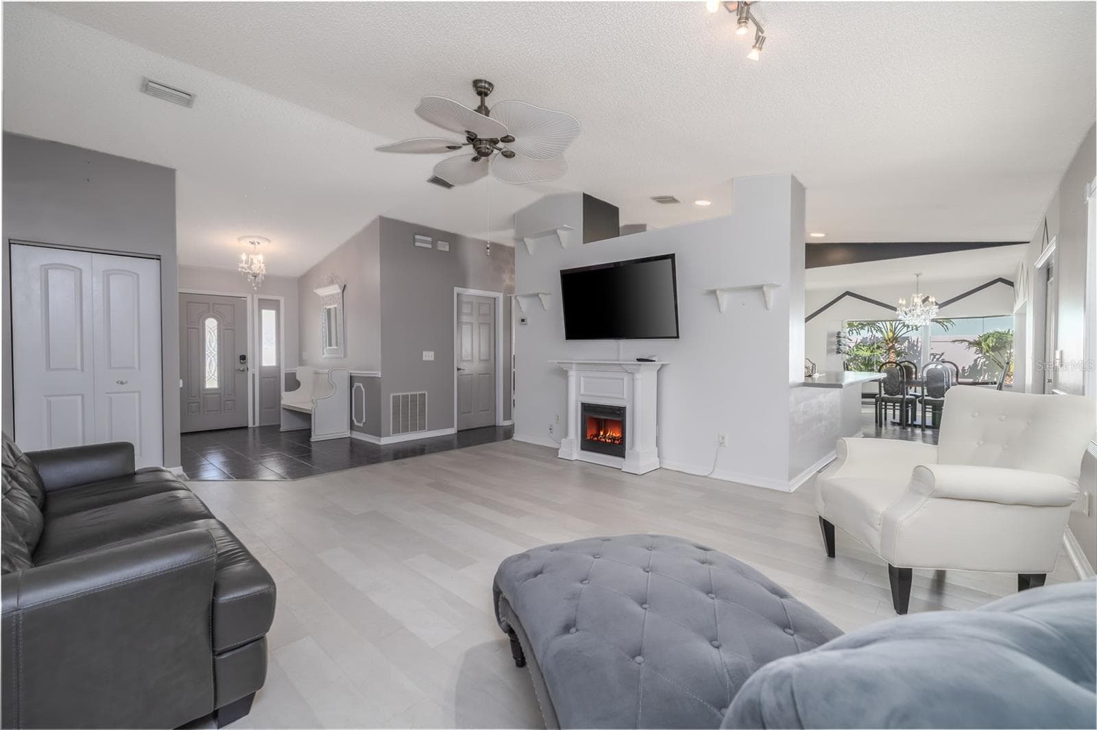 Single Family Residence at 42 ZAUN TRL, PALM COAST, photo 9 of 34