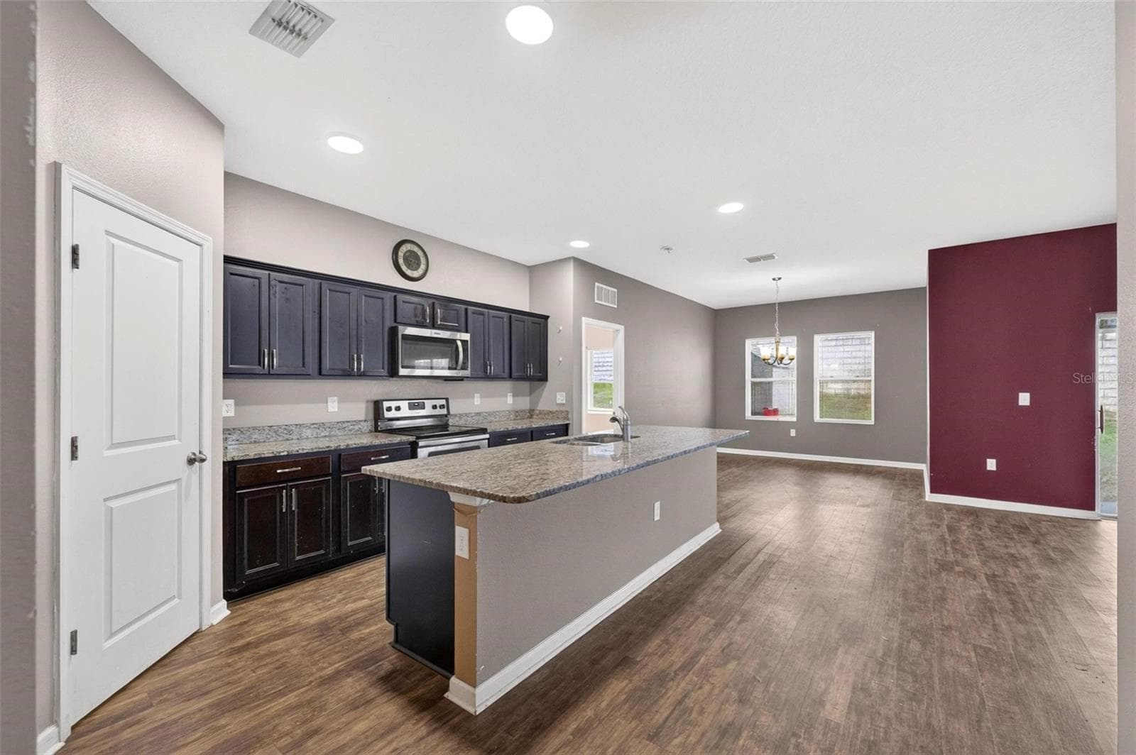 Single Family Residence at 16430 BLOOM CT, GROVELAND, photo 5 of 46