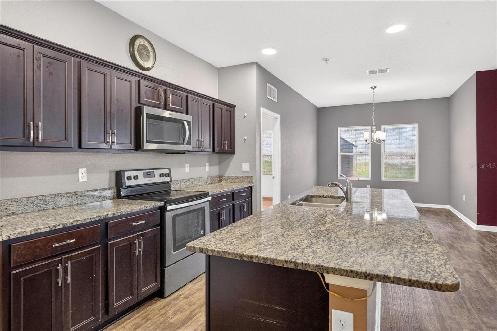 Single Family Residence at 16430 BLOOM CT, GROVELAND, photo 9 of 46