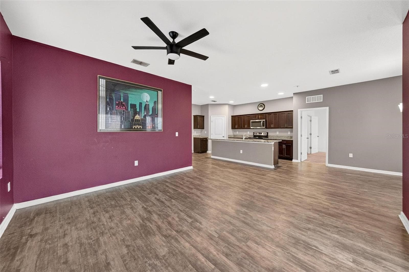 Single Family Residence at 16430 BLOOM CT, GROVELAND, photo 14 of 46