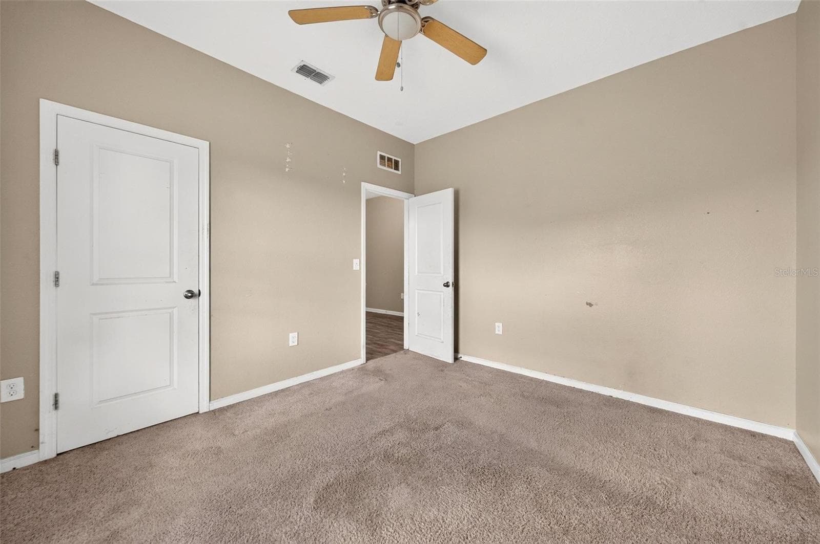Single Family Residence at 16430 BLOOM CT, GROVELAND, photo 28 of 46
