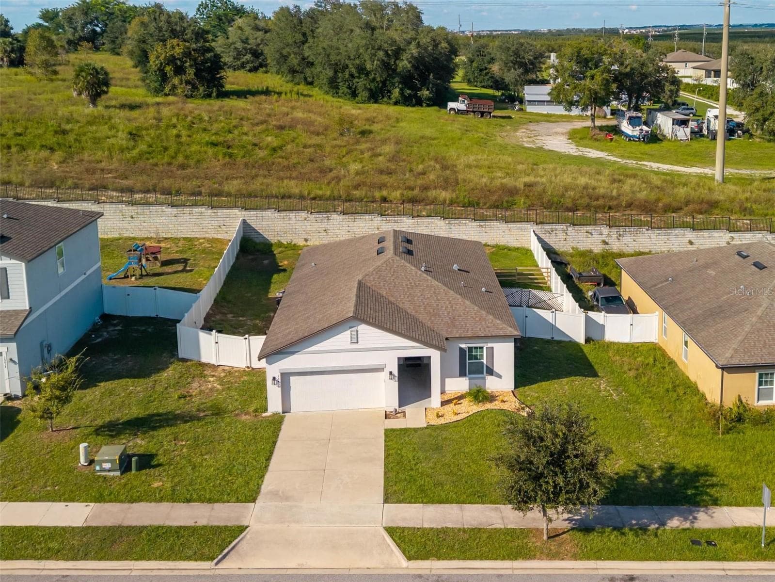 Single Family Residence at 16430 BLOOM CT, GROVELAND, photo 41 of 46