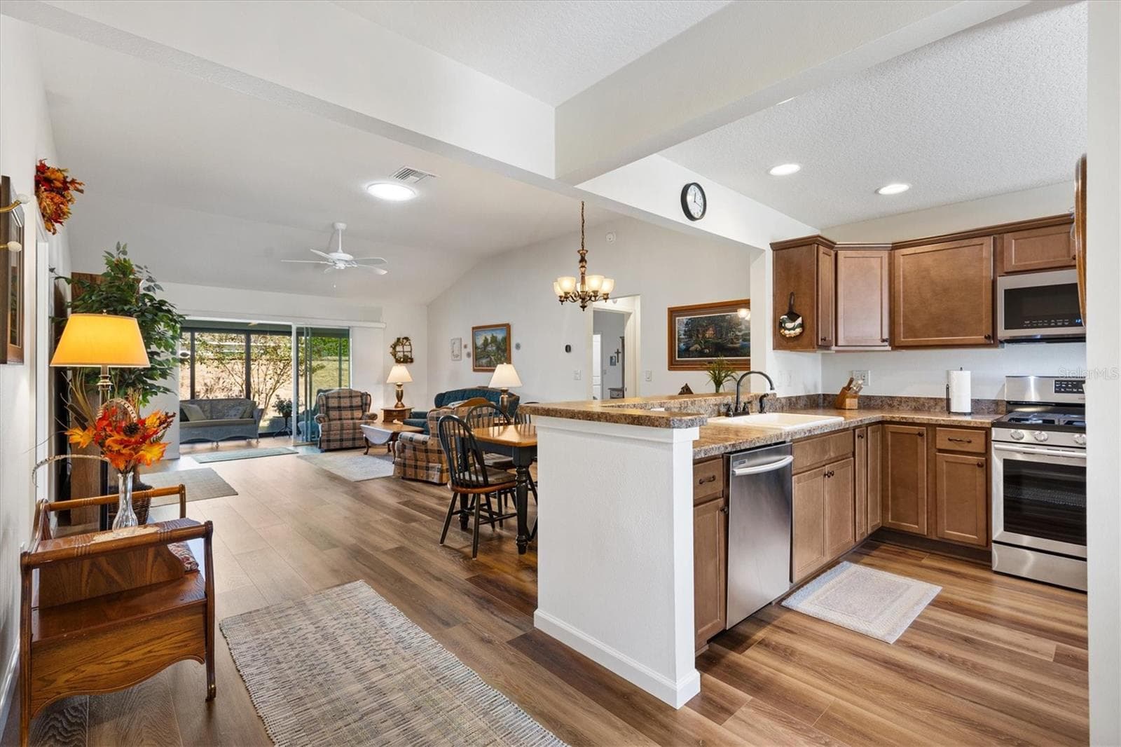 Single Family Residence at 1815 ALTON AVE, THE VILLAGES, photo 2 of 41