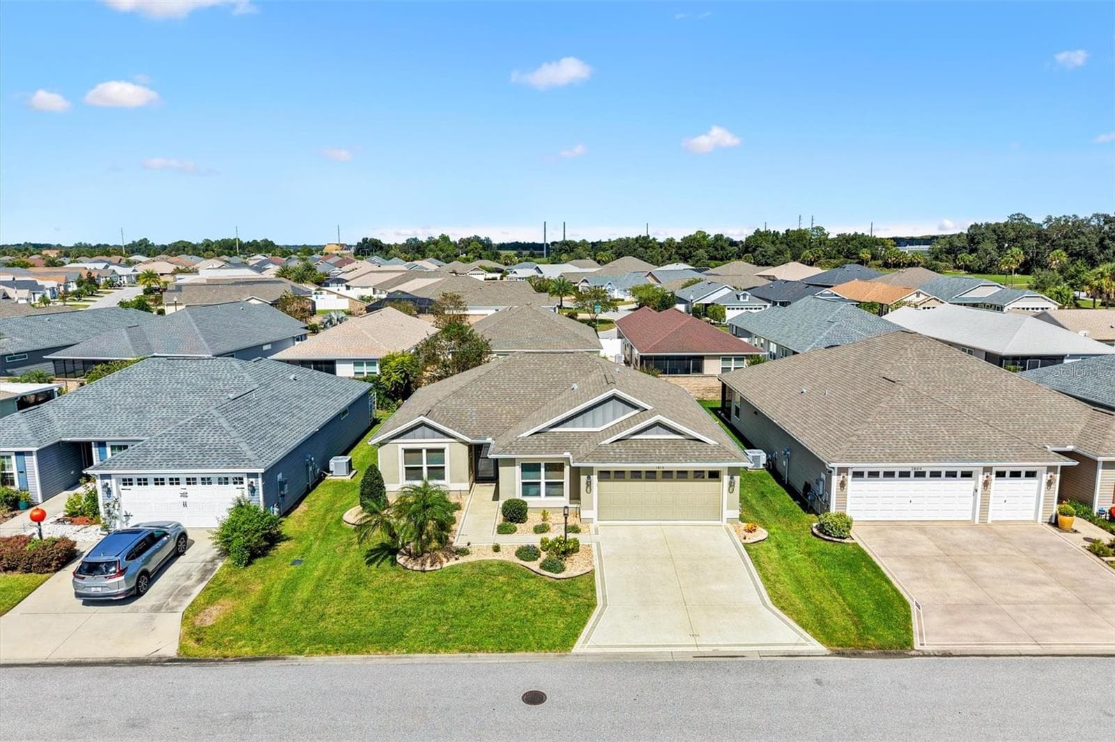 Single Family Residence at 1815 ALTON AVE, THE VILLAGES, photo 34 of 41