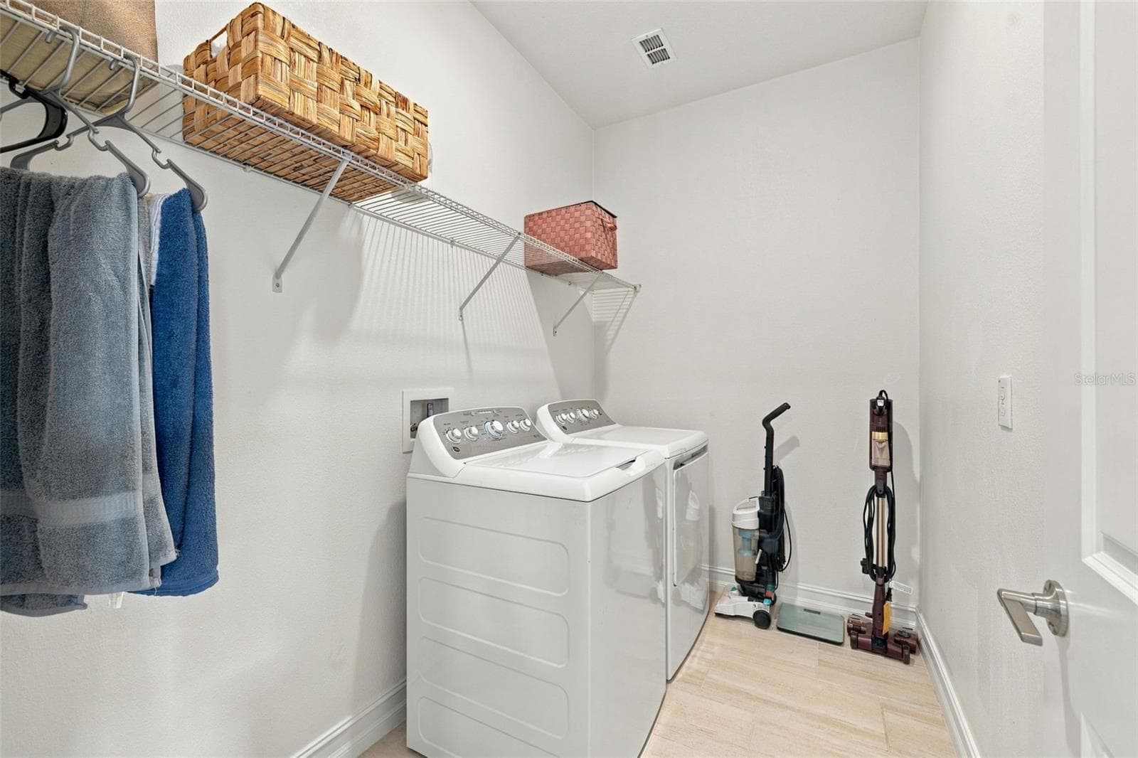 Townhouse at 5127 SAN MARTINO DR, WESLEY CHAPEL, photo 23 of 36