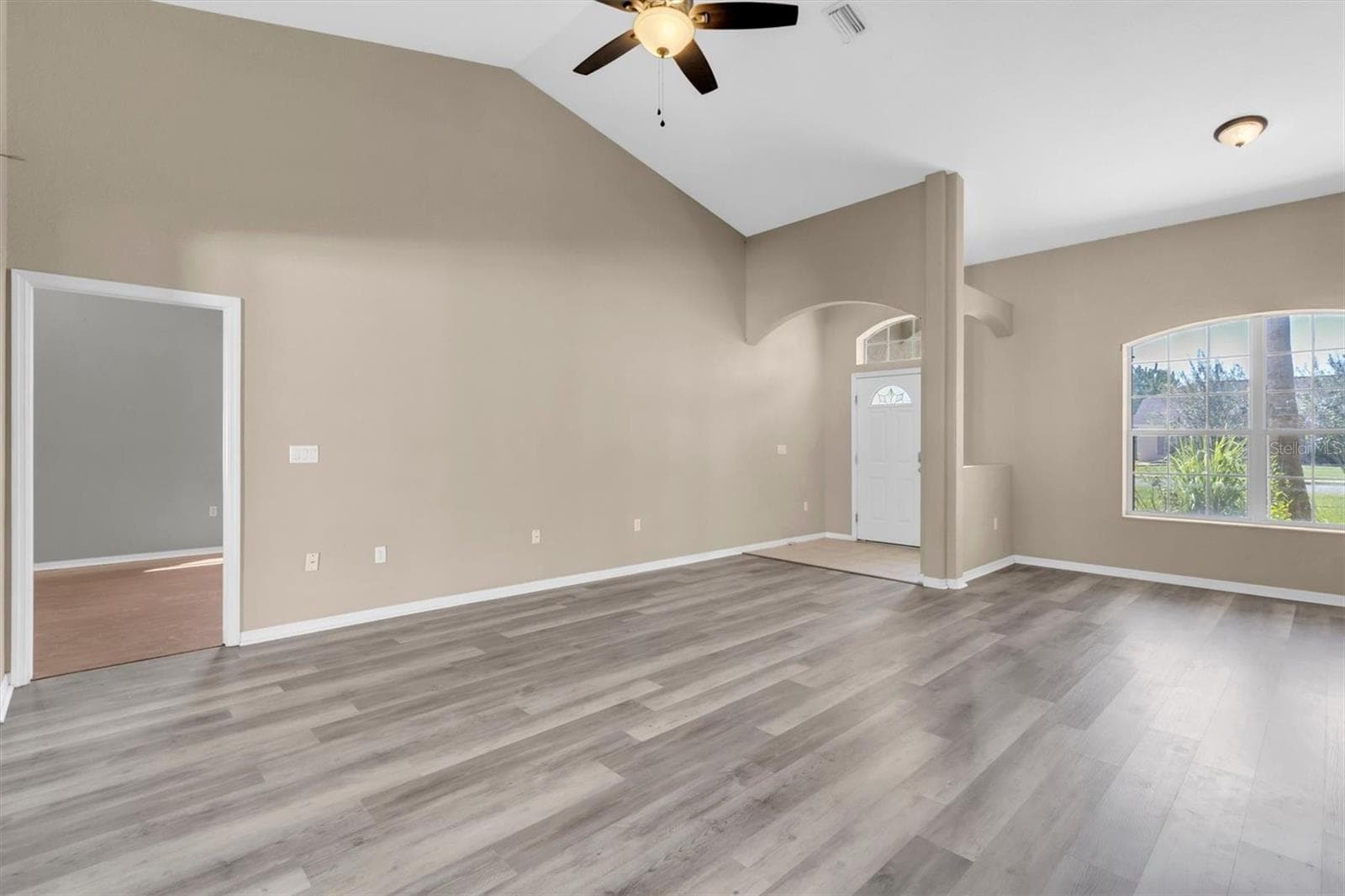 Open floor plan - 15433 SONORA DR, BROOKSVILLE