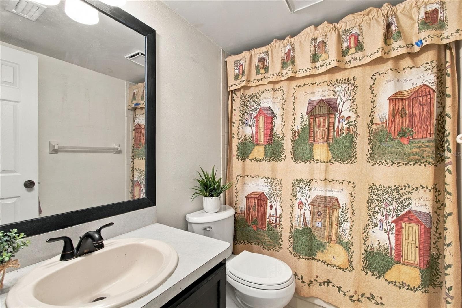 Villa at 13020 LEVERINGTON ST, TAMPA, photo 22 of 44