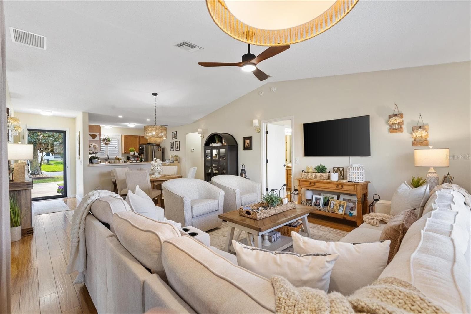 Single Family Residence at 1019 GOLDEN GROVE DR, THE VILLAGES, photo 21 of 43