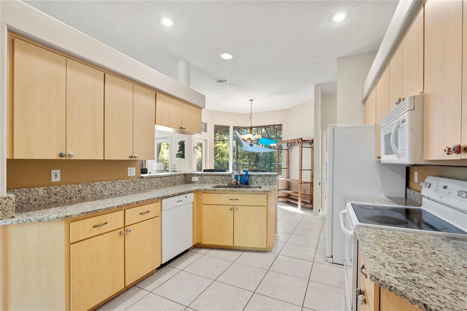 Single Family Residence at 16150 BONZAI TRL, BROOKSVILLE, photo 16 of 66
