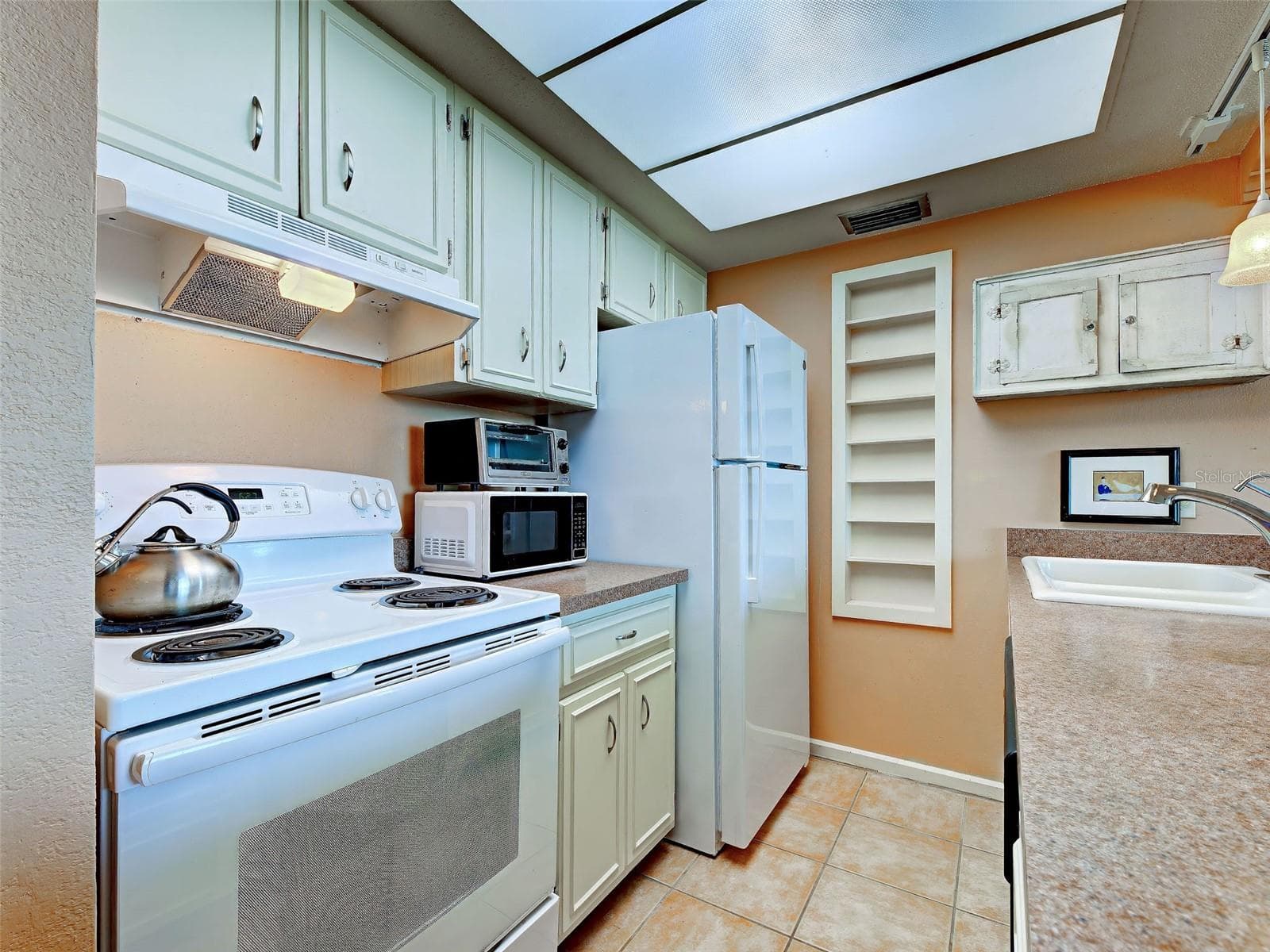 Condominium at 238 TAMPA AVE W #15C/314, VENICE, photo 13 of 41