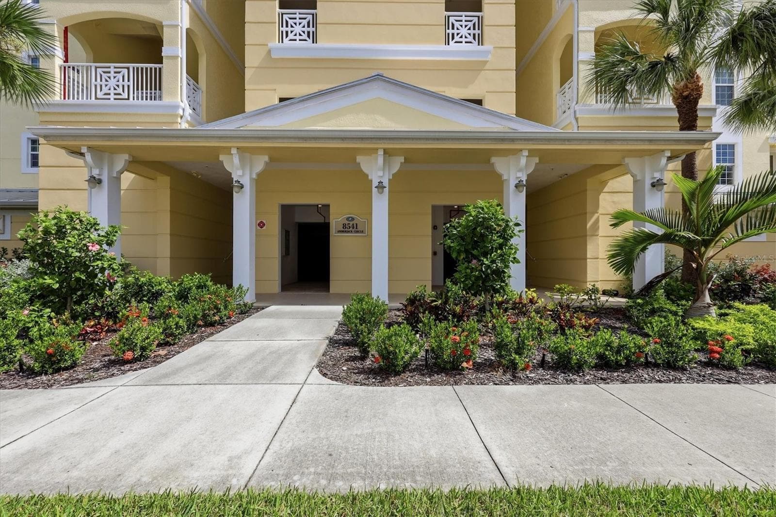 Condominium at 8541 AMBERJACK CIR #104, ENGLEWOOD, photo 4 of 50